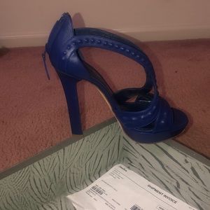 Authentic Alexander McQueen Heels !